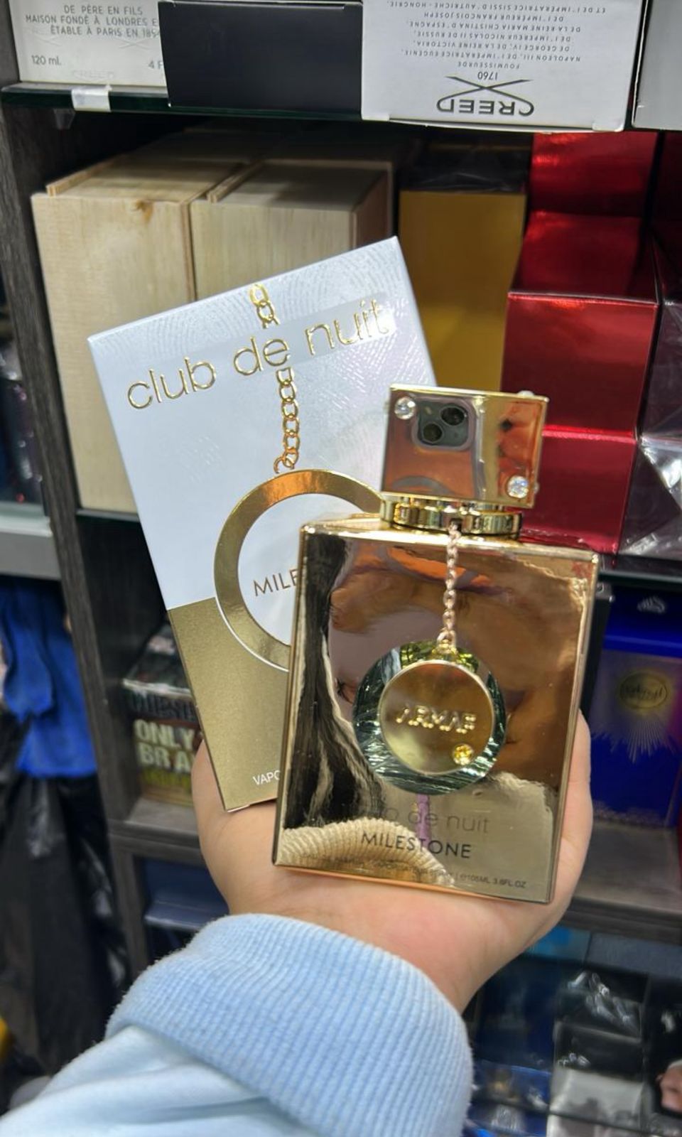 CLUB DE NUIT MILLESTONE