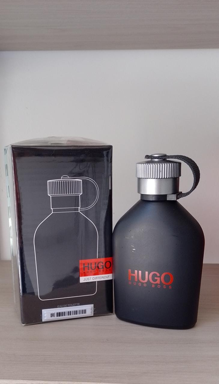 HUGO BOSS JUST DIFFERENT