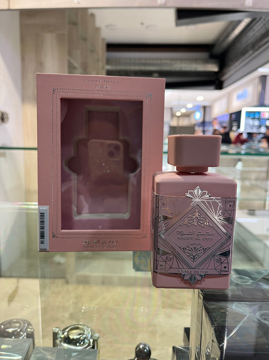 LATTAFA NOBLE BLUSH ESTUCHE