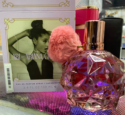 ARIANA GRANDE ARI