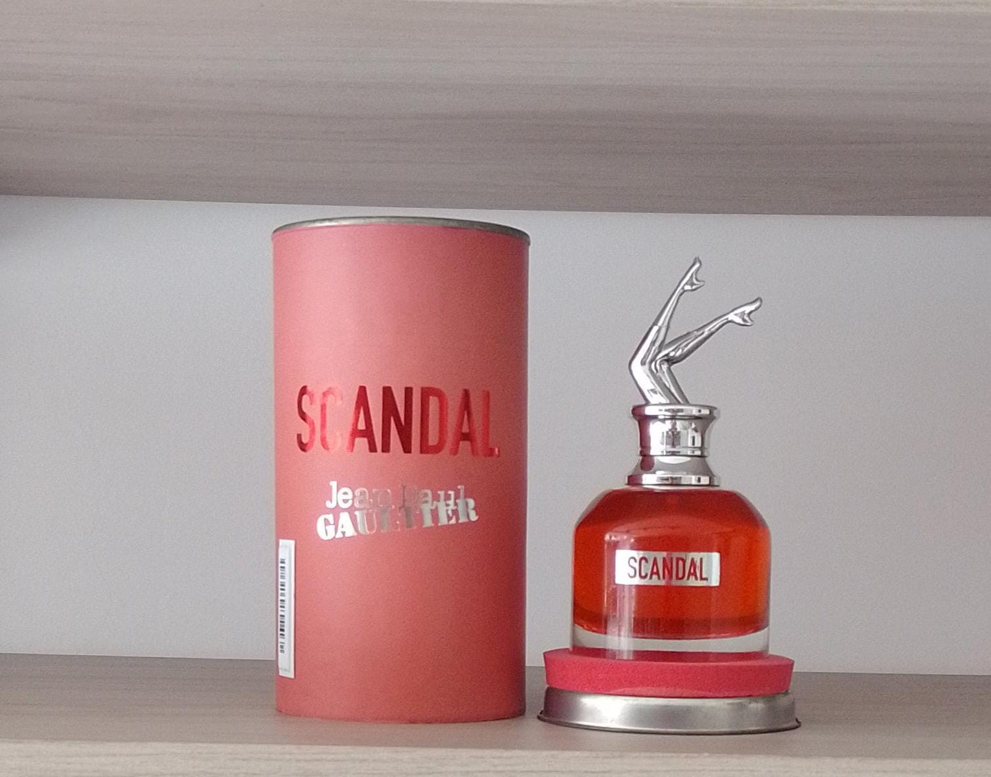 SCANDAL DAMA LATA